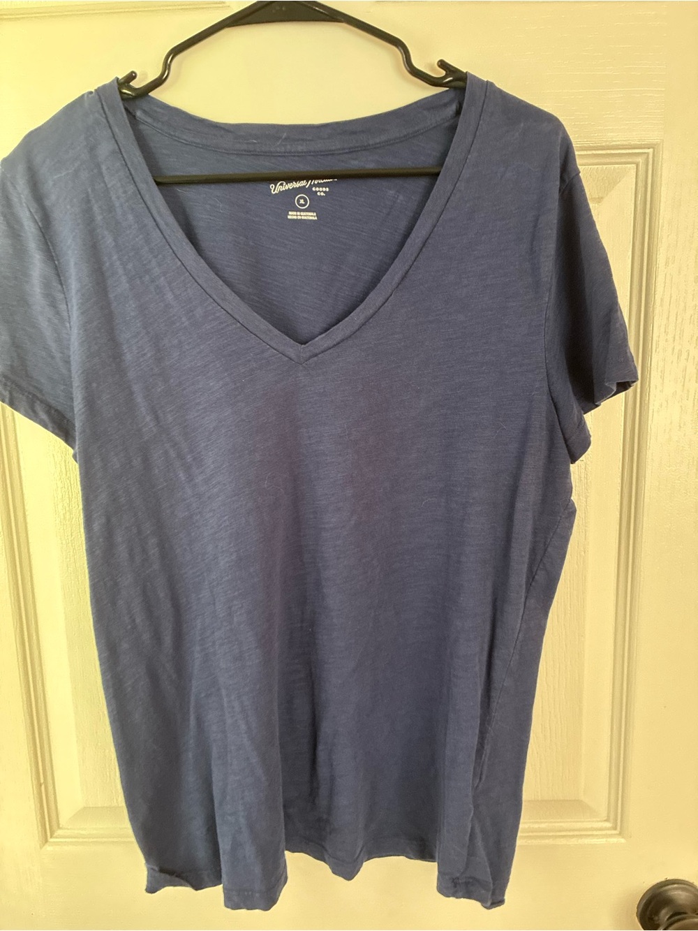 Universal Thread Blue V-Neck Tee XL Short Sleeve Basic T-Shirt